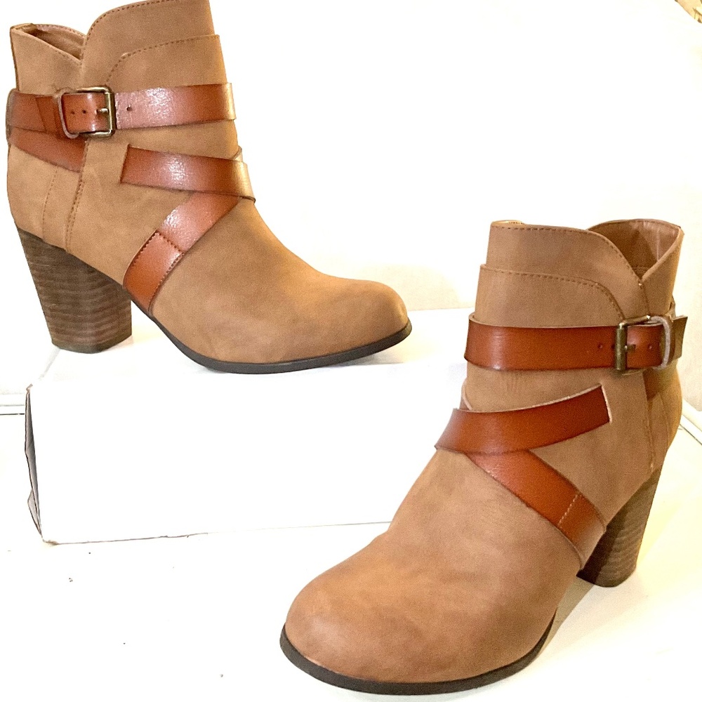 Madden NYC Driftt Side Zip Strappy Western Cowgirl Harness Ankle Boots size 8.5M